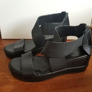 French Connection Pelle Black Wedges